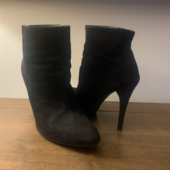 Stuart Weitzman Bootie - Picture 1 of 6